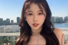 虞书欣个人简介去掉华策邮箱引发解约猜想 华策回应：合约到期已和虞书欣于24年底结束合作  此前同公司艺人：胡一天、吴倩、田栩宁 虞书欣2017年签约华策   代表作《苍兰诀》《永夜星河》#虞书欣#华策#解约#永夜星河#苍兰决