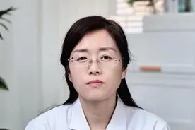 吃饭被呛竟然可能引起肺炎吗？#抖出健康知识宝藏 #呛咳 #肺炎 #吸入性肺炎 #呛奶视频封面