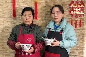 茵陈是春天的第一份馈赠，这种吃法既简单又对身体好。 #把家乡的味道分享给大家 #我的乡村生活 #农村美食 #抖音创作季视频封面