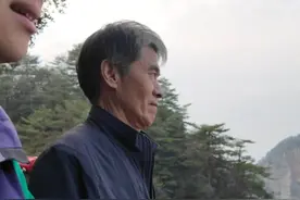 韩国博主带爸妈游张家界，全家震撼不已：果然是大国风景，原来水墨画里的美景都是真的！视频封面