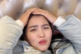 新学一招脑门敲，应该能长记性了吧#搞笑夫妻#看一遍笑一遍视频封面