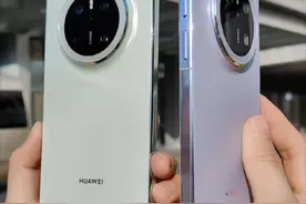 颠覆想象!华为Mate 70开启智能新纪元 还在纠结选机?华为Mate 70携颠覆性黑科技强势登场,重新定义旗舰体验! 6.7英寸OLED超清大屏,2688x1216像素分辨率,画面纤毫毕现 。1-120Hz LTPO自适应刷新率,刷资讯顺滑如丝,玩游戏帧率拉满,还能智能省电。 麒麟9010处理器坐镇,多任务处理行云流水,大型应用、3A游戏秒开不卡顿,告别等待与延迟。 后置四摄堪称专业摄影天团。5000万超光变主摄,昼夜拍摄俱佳;4000万超广角轻松容纳大场景;1200万潜望长焦拉近远方景致;150万红枫原色摄像头精准还原色彩。前置1300万超广角,自拍他拍都出彩。 5300mAh超大电池满足全天使用,66W有线+50W无线快充,一杯咖啡时间快速回血。AI隔空操作、双向北斗卫星消息、灵犀通信等黑科技加持,HarmonyOS 5.0系统流畅智能,IP68/IP69级防尘防水更添安心。 华为Mate 70,不只是手机,更是通往智慧生活的钥匙!速抢,开启科技新体验! #华为mate70 #mate70 #华为手机 #手机推荐@DOU+小助手 #上热门🔥