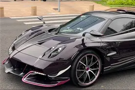 深圳惊现国内新到的帕加尼Huayra 1of1 ZY和布加迪赤龙Pur Sport以及迈凯伦塞纳GTR一起出街！行走的艺术品，真的太炸裂了#抖音汽车 #顶级超跑 #男人的玩具 #热门