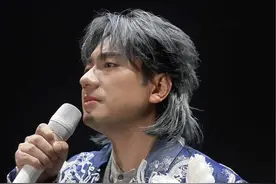 「你不该在来信的开头就说 对不起，也不该在分别的结尾留下 我爱你」#海来阿木新歌我想你了视频封面