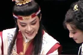 #陈丽君成都首秀 6月13日至15日，《我的大观园》成都站将于东安湖大剧院连演三场，此次演出为陈丽君成都首秀，请君入梦，再续红楼。#我的大观园 #陈丽君 #红楼梦 #我的大观园成都站