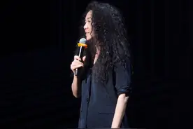 王潮歌导演在《只有河南》四周岁老友见面会说：你们不是观众