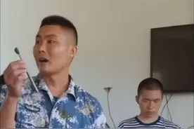 在军营中不仅要求被子要叠成豆腐块儿，牙刷和毛巾也是有标准的！ 强迫症最爱 #部队生活 #军人 #内务 #强迫症治愈系 #部队内务