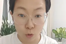 这算不算哮喘进入稳定期？少用一个💊都感觉轻松好多更何况是四个💊！望大家早日上岸！#咳嗽变异性哮喘 #辅舒酮 #过敏体质宝宝 #宝妈情感共鸣 #无限回购的宝藏单品