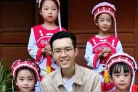 原来方大同长期生活在大理，就安葬在大理吧，留在春天里，留在有风的地方。#方大同遗体在大理火化 #方大同去世视频封面