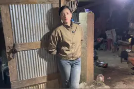 给外国媳妇家建房第12天，又买了一车石头 #乡村生活 #农村视频封面