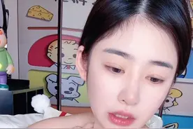 黄一鸣刚刚直播承认闪闪就是王思聪的女儿，还有人在说王家不认的就没什么意思了。#黄一鸣 #闪闪酱 #王思聪视频封面