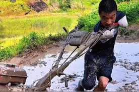 农村人徐福贵，2008年因意外失去双臂，他没有放弃自己的人生没有躺平，而是靠不懈的努力养活自己和家人，他坚强不屈的精神令人感动和敬佩！#残疾人的生活 #身残志坚 #记录真实生活 #励志正能量视频封面