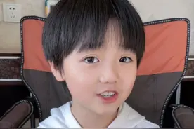 儿童演员的剧本上需要标拼音吗？ #孙思程 #小演员 #小巷人家视频封面