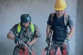 队友相互配合才能取得胜利 #高皇队#实况足球端游正式公测