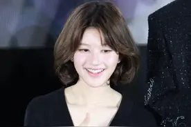 #珠帘玉幕抖音追剧团 #赵露思手势舞视频封面