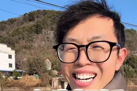 我们都是时间的过客，既是过客，又何必执着呢#日常唠嗑 #碎嘴子 #生活感悟 #知足常乐 #人生短暂所以活在当下过好每一天视频封面