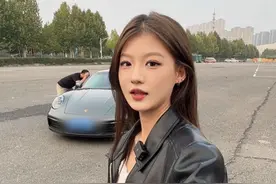 你们心中的梦想之车是什么，评论区告诉我#街头挑战 #汽车人共创计划 #保时捷911视频封面