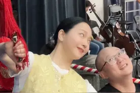 婺剧表演艺术家陈美兰老师帮学生陈丽俐排练婺剧名段《辕门斩子》 #我要上热门 #青年戏曲传播者 #台上一分钟台下十年功 #谁说戏曲不抖音 #婺剧视频封面