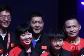 #孙颖莎夺得女单混双冠军，蒯曼夺得女双冠军，#邱贻可又幸福了。#多哈世乒赛 #孙颖莎 #蒯曼视频封面