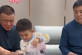 因为姥爷一直都爱吃辣的，没想到……今天口味变了#天伦之乐乐在其中 #跟姥爷和爷爷的日常 @胖嘟嘟日记吖视频封面