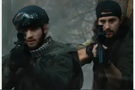 丧尸肆虐实验室，美女科学家慌不择路视频封面