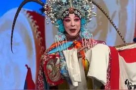著名戏曲表演艺术家 国家一级演员柏青 演唱穆桂英挂帅 辕门外三声炮选段#原创视频 #弘扬戏曲文化 #谁说戏曲不抖音 #现场实拍 #真人真唱