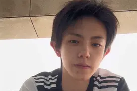 会踢足球的加分吗（原声版）#男大学生 #水瓶座 #素颜 #地包天 #足球