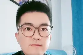 商场摔狗男子事出有因，不该被苛责#泰迪吓到小孩男子抢狗当场暴摔视频封面