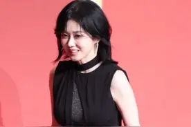 张娜拉43岁状态2024SBS演艺大赏获得奖项 #张娜拉 #穿搭 #完美身材 #美出高级感 #sbs演艺大赏