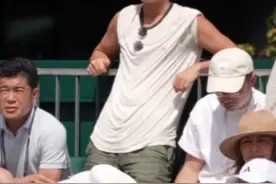 #陈冠希 现身#温网 观战#王欣瑜，化身“头号粉丝”鼓掌加油超投入，王欣瑜晋级后回应：听到他的加油声，非常开心