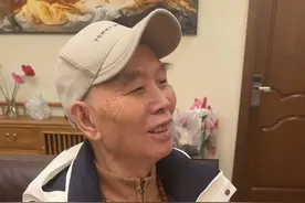 你们看川渝春晚没有哦，我在看哈！#李伯清 #vlog日常视频封面