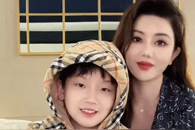 这孩子脑子太快了，笑死我了。 #新脑子就是好用 #没有技巧全是实力 #回复差评 #李倩倩coco #马里奥