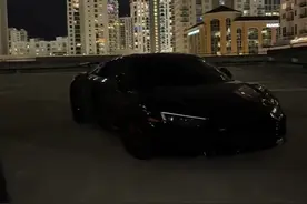 “艾特你有实力的男朋友给你买 Audi R8”#Audi #AudiR8 #男朋友  #订婚最佳钻戒💍视频封面