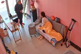 大爷挺讲究，不趁人之危～ #大爷 #大爷永远是大爷 #大爷就是大爷视频封面