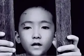 #烈火中永生 #烈火中永生的小萝卜头 #缅怀先烈，#铭记历史勿忘国耻 #致敬英雄视频封面