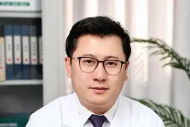 为什么小孩发生急性喉炎比大人更危险？#抖出健康知识宝藏 #急性喉炎 #小儿急性喉炎 #喉梗阻 #喉炎视频封面