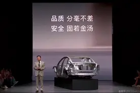 伞兵的降落伞为什么要自己折叠，因为生命要把握在自己手里！