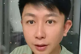 "四川芬达"再向杨坤道歉求和解"非常尊重您，再也不模仿您了""奢求杨老师给我们留一口饭吃"杨坤曾称"四川芬达"在侮辱丑化他#杨坤#四川芬达@四川日报