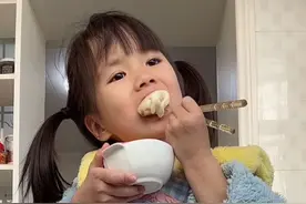 礼尚往来没毛病啊！！ #疙瘩汤女孩 #带娃日常 #90后带娃 #亲子日常 #养娃不易视频封面