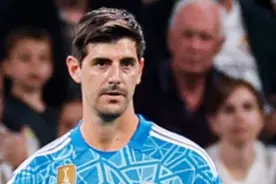 库尔图瓦让所有记者都感到尴尬！#库尔图瓦 #皇马 #西甲 #足球的魅力 #dou来足球季视频封面