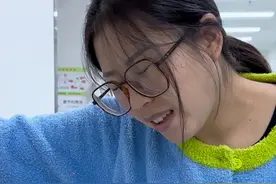 破水了！终于要出生了，发动前好煎熬，谁说老二比老大生的快？视频封面