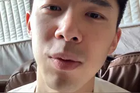 杨瀚森那个单手劈扣真看燃了！#杨瀚森NBA夏联第二战 #灰熊vs开拓者