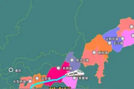 渝万高铁，途径南岸、巴南、涪陵、丰都、忠县、万州6区，5城，10个街道，20个镇，2个乡，全长251公里，以后涪陵至重庆只需约15分钟，万州至重庆只需约50分钟。视频封面