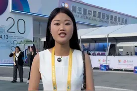 今天在海南参加第五届国际消博会，人一生最大的运气不是捡到钱，而是遇见一个带你进步的人，创业这几年感谢生命中的贵人和好朋友相助，让我一个普通农村女孩也能来参加这种国际展会，开阔眼界……#消博会 #情感 #女性成长视频封面