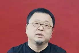 西贝致歉，预制菜风波能否就此平息？ #西贝发布致歉信 #内容过于真实 #不可思议 #抖音热搜 #热点 最近，西贝餐饮发布的一则致歉信，在网上掀起了不小的波澜，这背后是和罗永浩的一场“口水大战”，也牵扯出了整个餐饮行业的“预制菜”争议。今天咱就来唠唠这事儿，看看西贝这步棋走得咋样，又会给餐饮行业带来哪些影响。