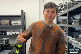 当我在王心凌演唱会拿出这套杂牌各位霸总又该如何应对 #王心凌 #王心凌回应“霸总画质” #霸总 #摄影器材 #摄影视频封面