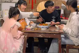 平平淡淡的幸福就是一家人都把对方放在心上…#我的乡村生活 #新农人计划2025 #夫妻日常 #农村美食记录生活视频封面