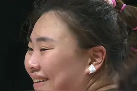 大宝贝刘禹彤镇守内线，中国大运女篮战胜美国队夺得世界大学生运动会冠军！#刘禹彤 #中国女篮大运会夺冠