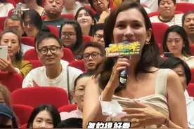 #韩庚 #卢靖姗 亮相#无名之辈否极泰来 首映礼 卢靖姗直呼“好好看！”