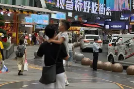 带外地朋友极限1小时 吃遍重庆观音桥好吃街，以及避雷指南#重庆本地人都爱逛的好吃街 #城市里的烟火气 #街边小吃 #城市里的烟火气 #重庆美好推荐官视频封面